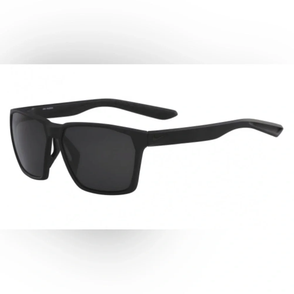 Nike MAVERICK P EV1097 011 59mm Black Polarized Mirror New Sunglasses.